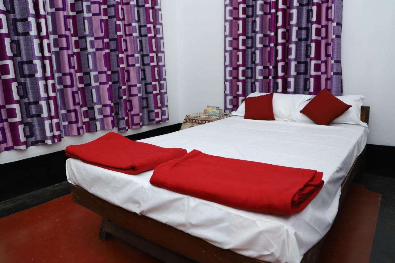 Bb Home Kumbla Luaran gambar
