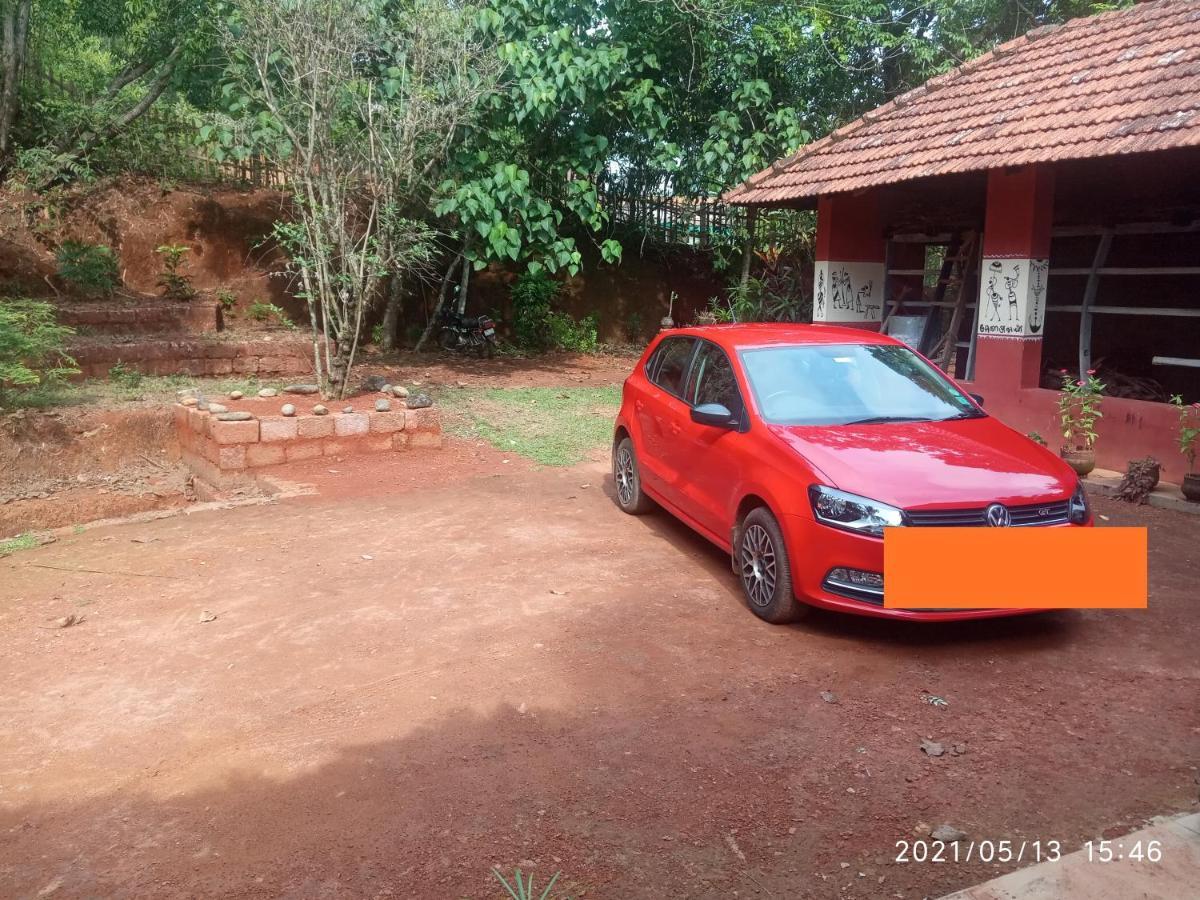 Bb Home Kumbla Luaran gambar