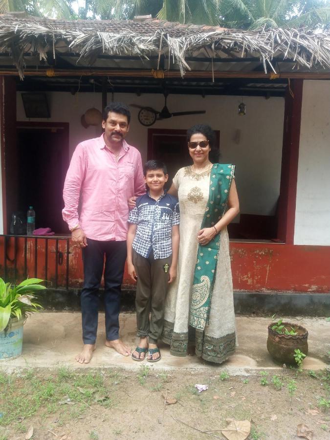 Bb Home Kumbla Luaran gambar